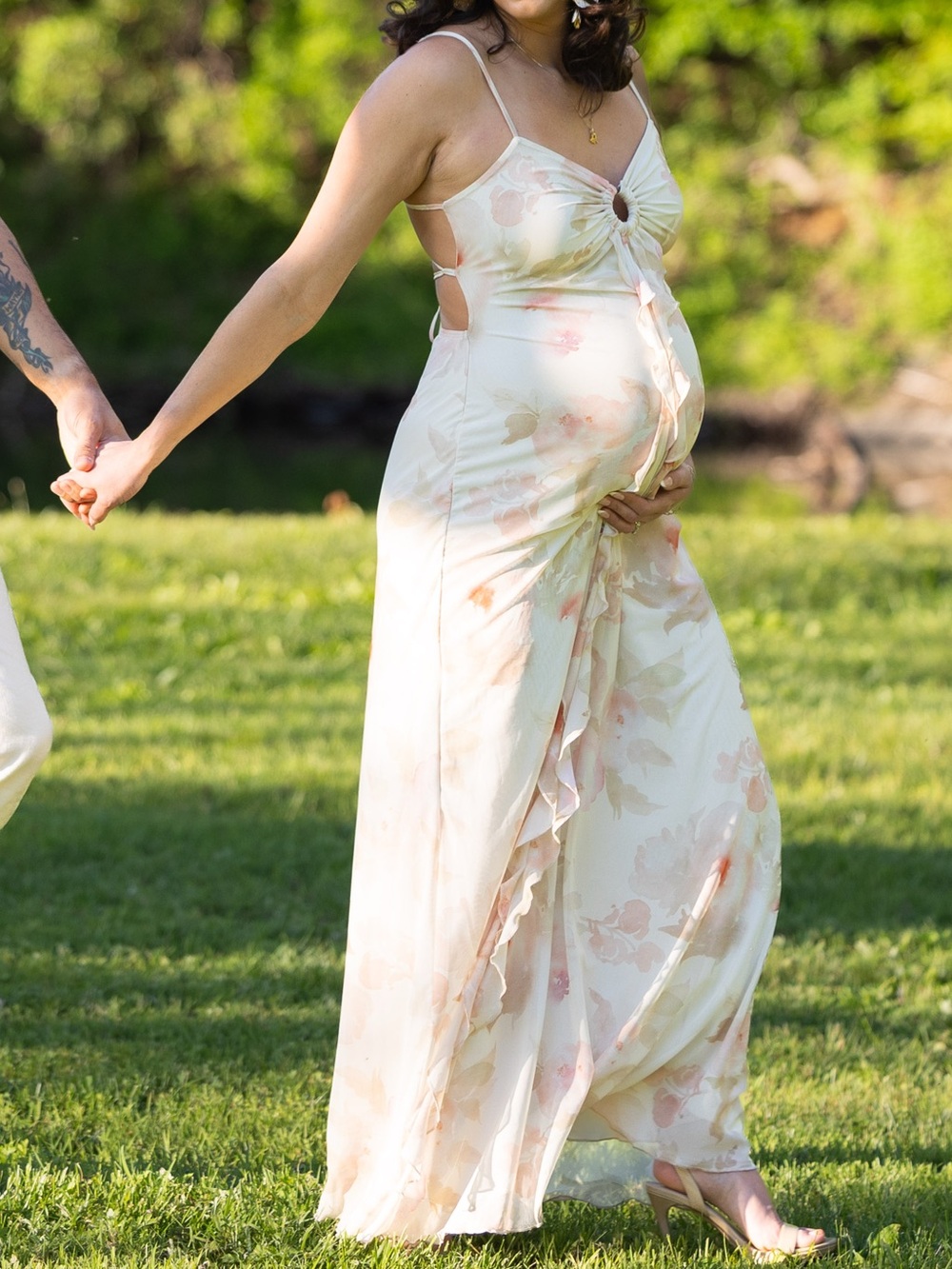Cream Floral Maxi Dress - Picture 3 of 3